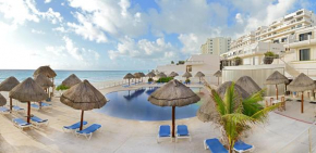 Oceanfront white sand beach condo for families